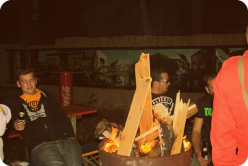 DER Nachtbiergarten DER Nachtbiergarten